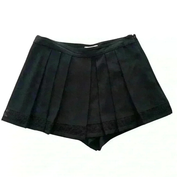 L'AGENCE PLEATED CREPE SHORTS US size 10 - Picture 1 of 12